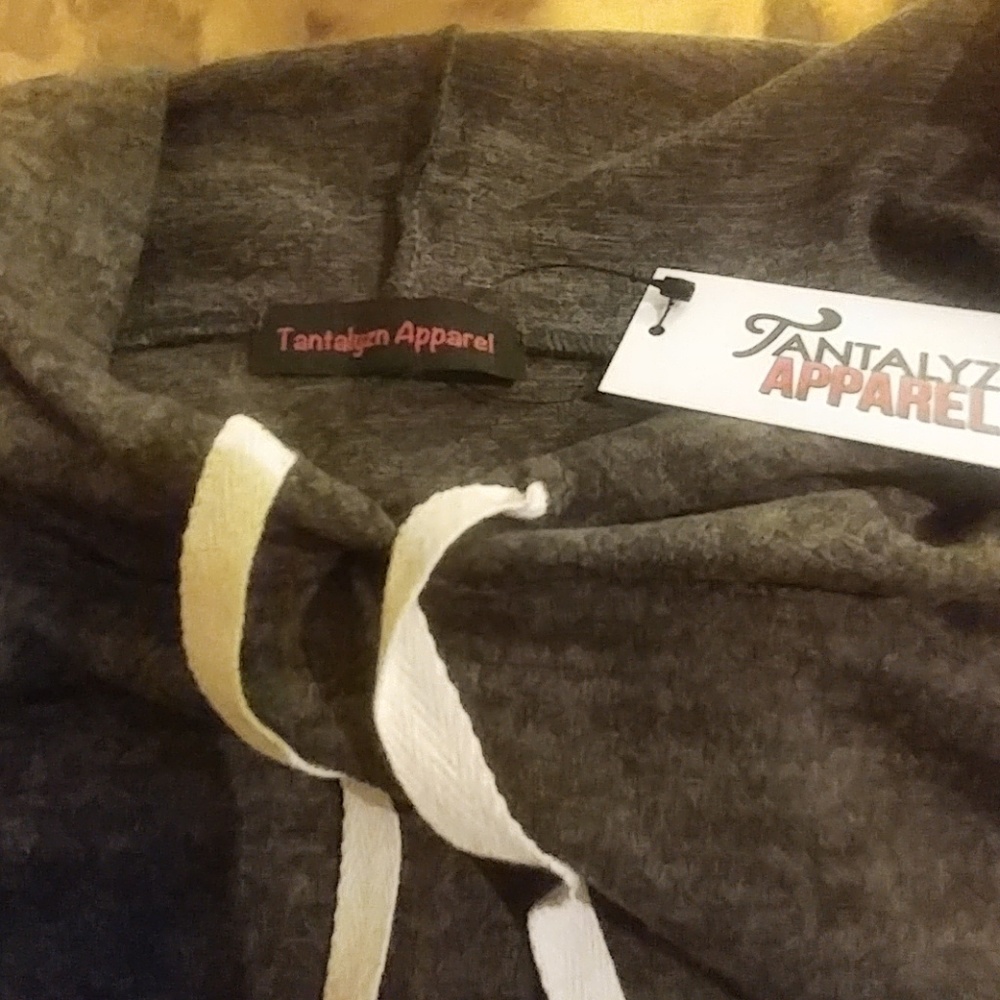HP🎉 (1)LEFT🆕 Marbled Olive Green Hoodie - Picture 3 of 4